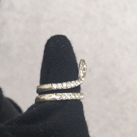 Snake Cubic Zirconia Ring Size 7 - Picture 5 of 9